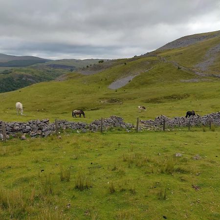 Pentre Riding Stables Hotel Abercraf Buitenkant foto